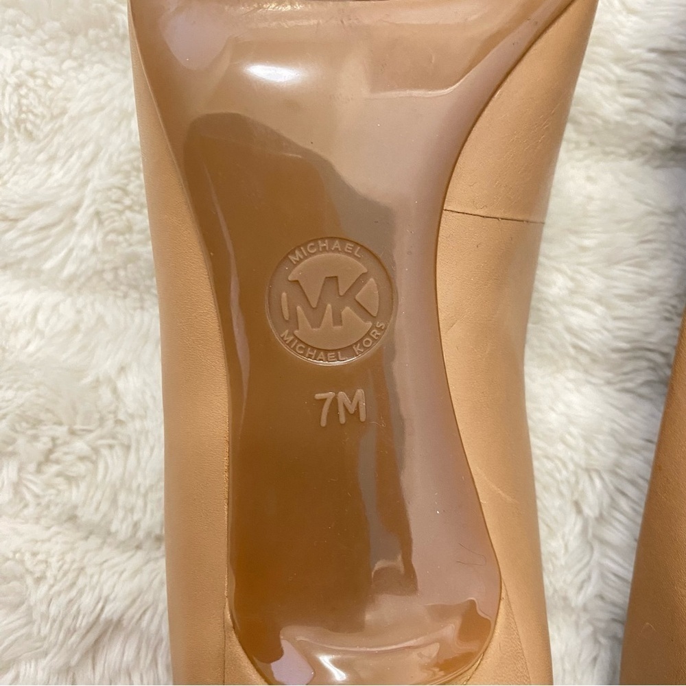 Michael Kors Tan Leather Pumps Heels Size 7 - Picture 12 of 15